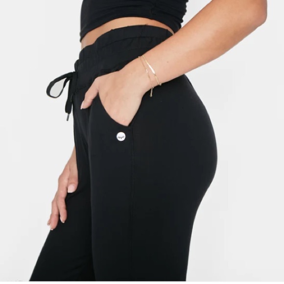 Senita Athletics Weekend Joggers - Black - Size M - Picture 5 of 13